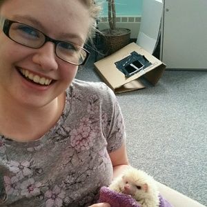 Meet your Posher, Hannah